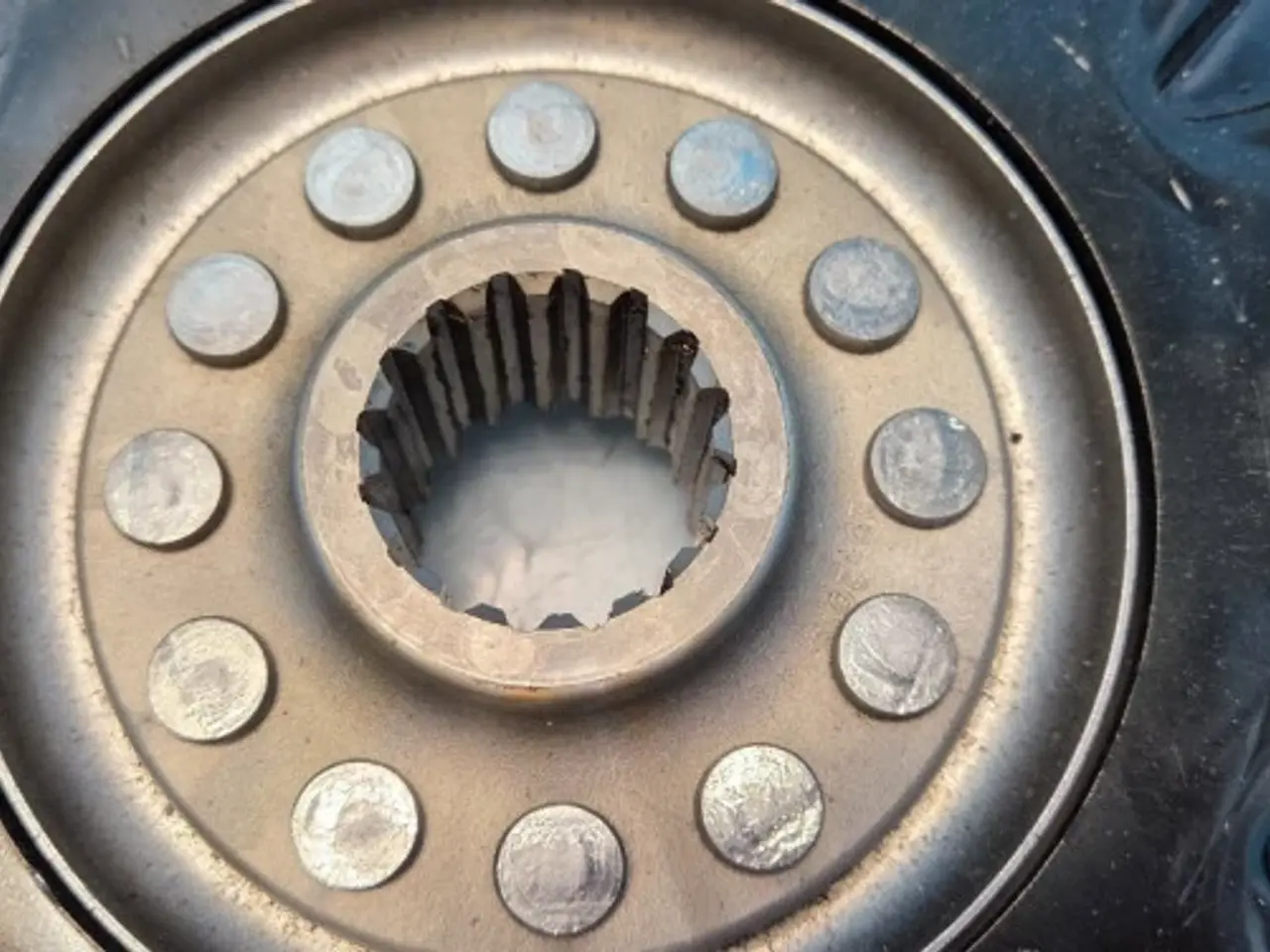 Billede 11 - Case Maxxum 150 Svingningsdæmper 51543219