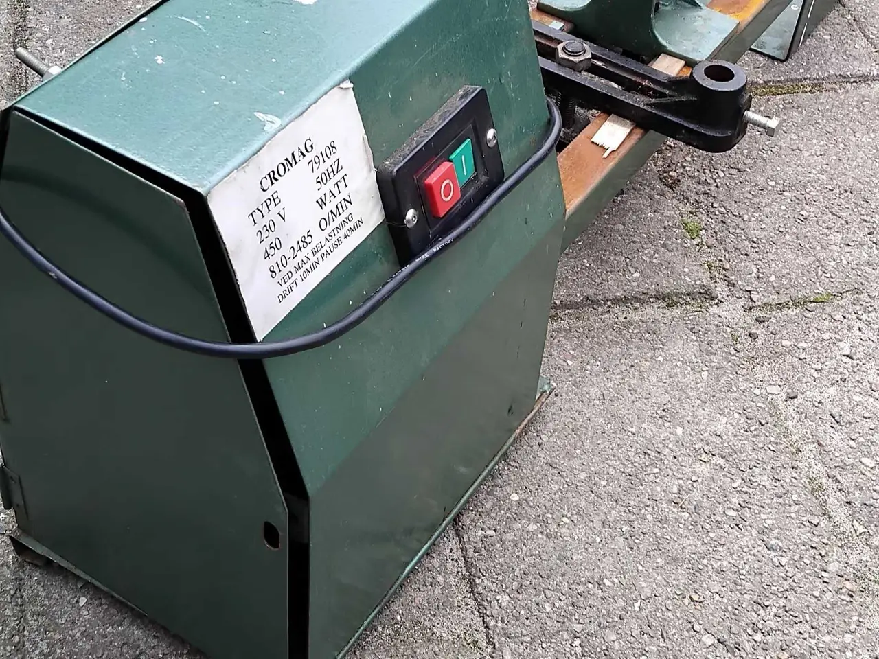 Billede 2 -  Cromag Trædrejebænk (450W) – God begyndermaskine