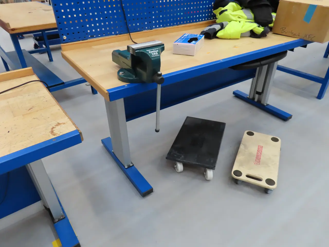 Billede 4 - El. Hæve/sænke arbejdsbord med skruestik RIDGID Junior 140