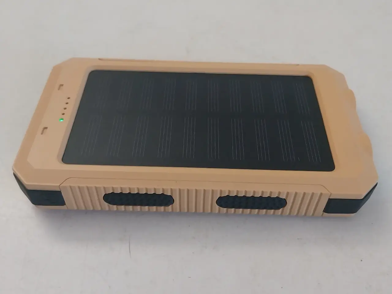 Billede 2 - Power bank med solcelle