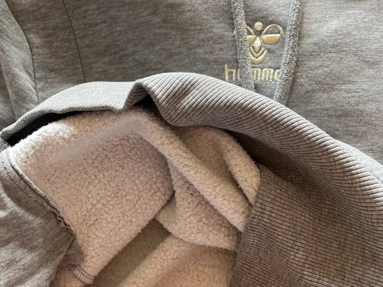 Billede 11 - Sportstøj fra Hummel