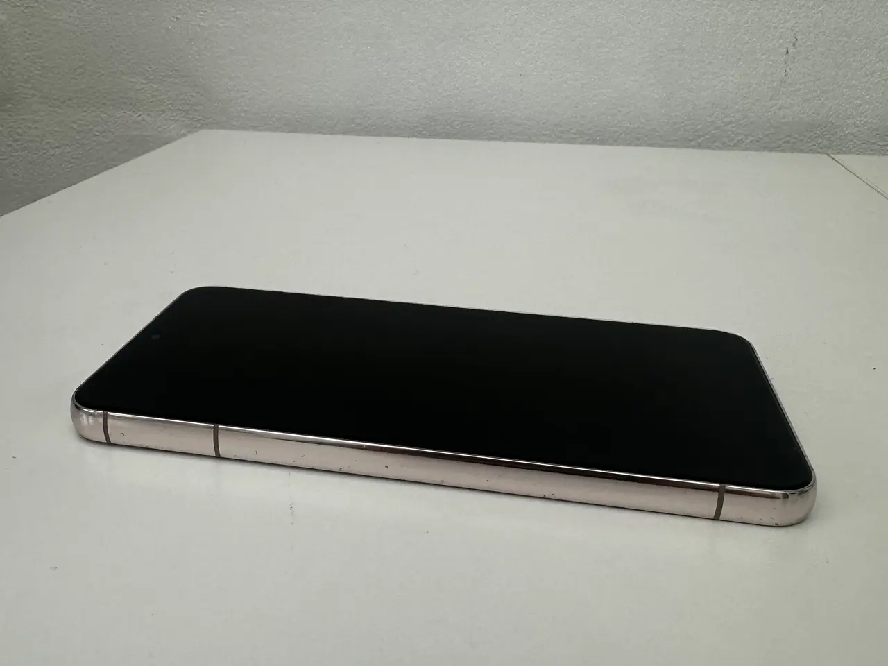 Billede 5 - Samsung Galaxy S22 5G 256GB(perfekt stand, etui)