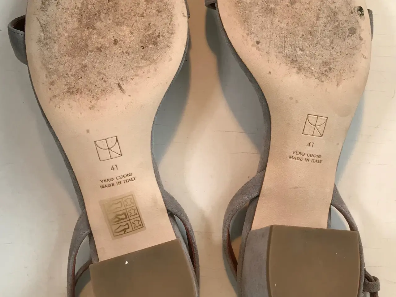 Billede 6 - Yvonne Koné, grå sandaler, str 41