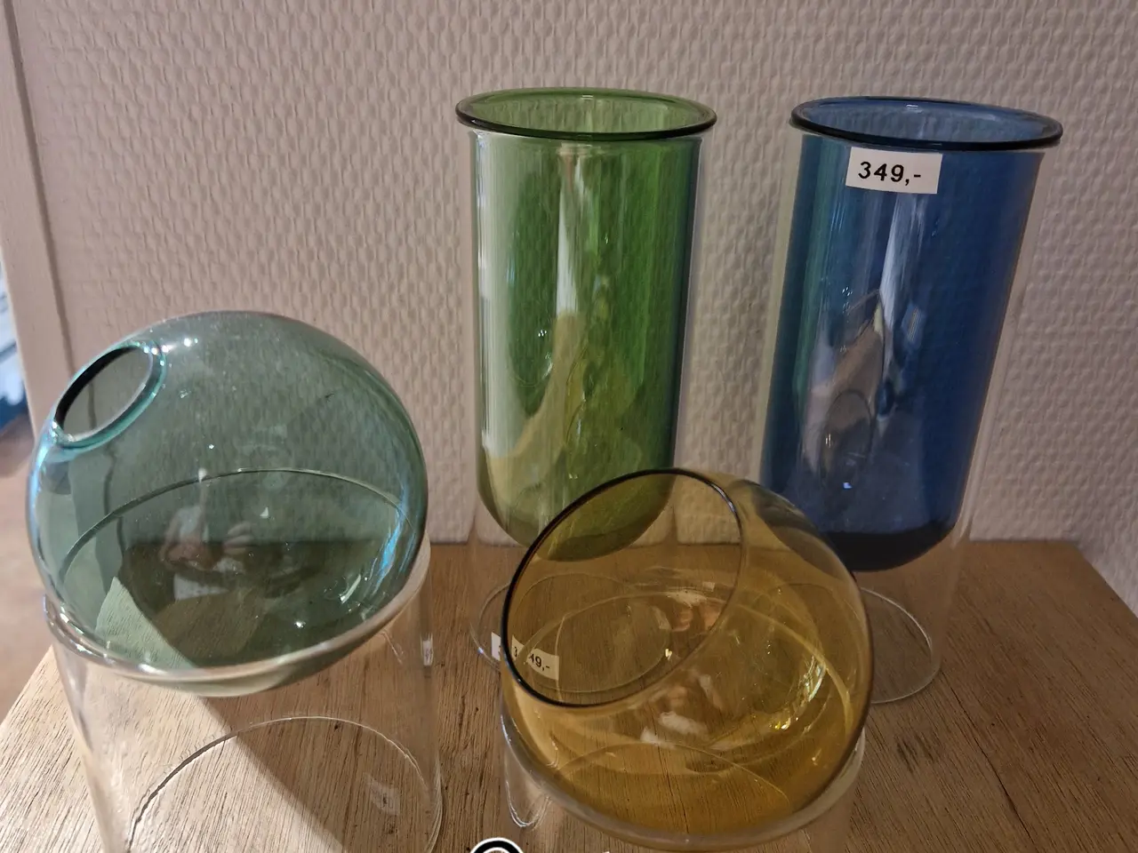 Billede 2 - Vi rydder op på lageret