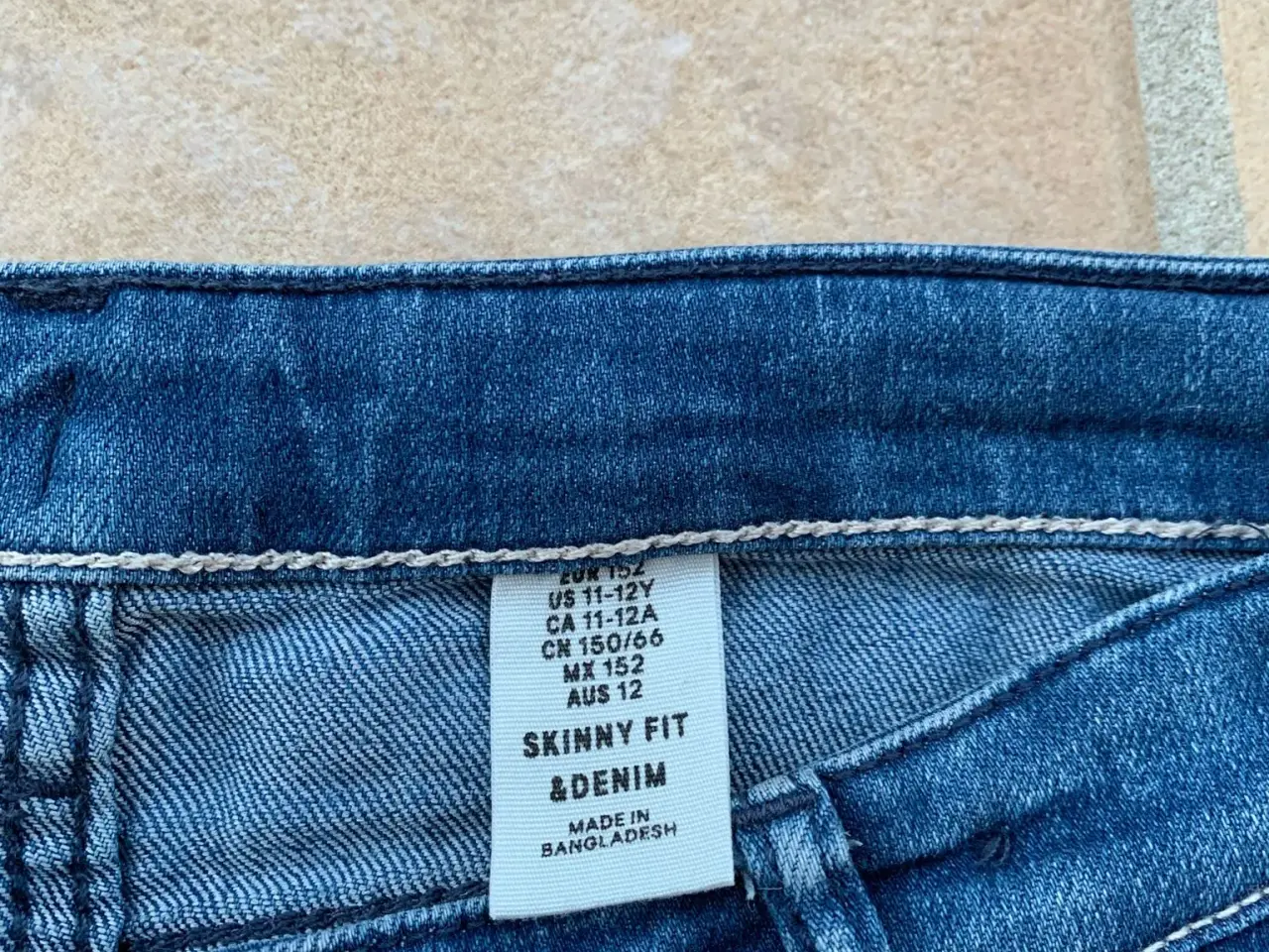 Billede 3 - H&M jeans str. 152