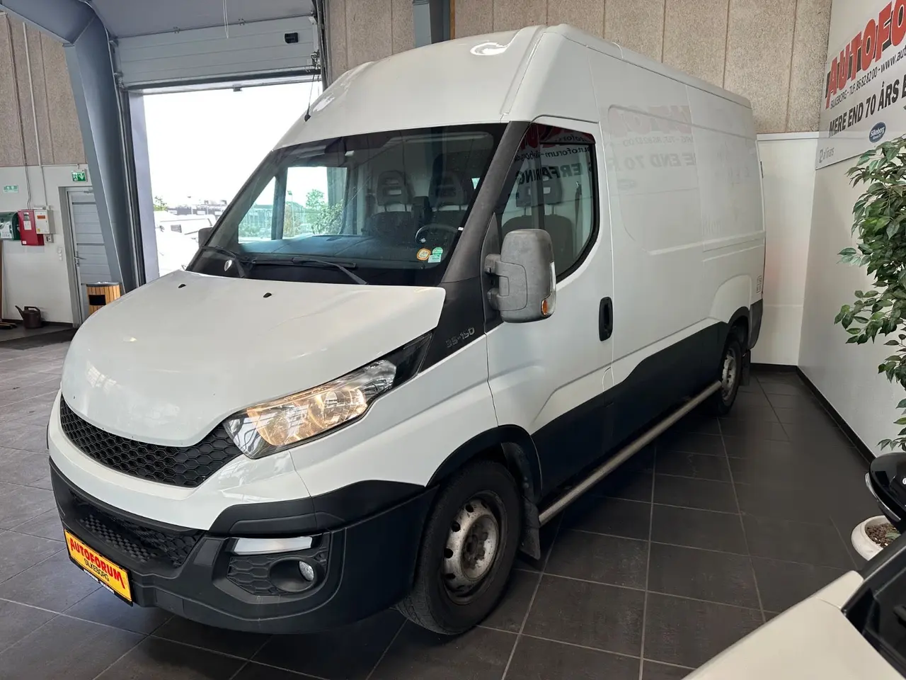 Billede 3 - Iveco Daily 2,3 35S15 10,8m³ Van