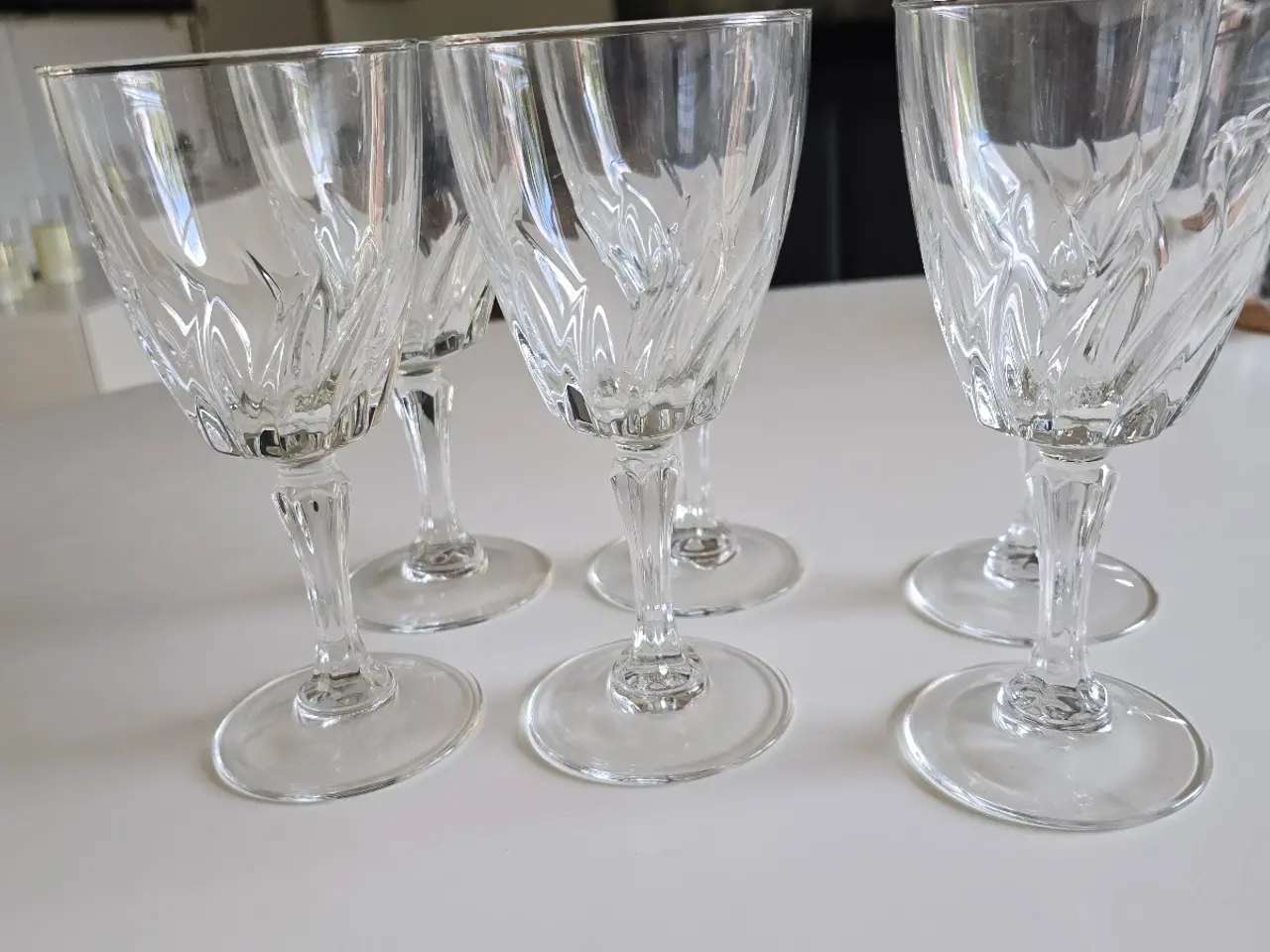 Billede 1 - Rigtig FINE VELHOLDT 6.STK Hvidvins Glas