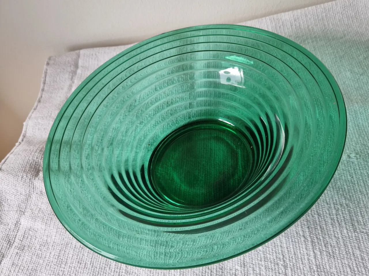 Billede 1 - Grøn Broksø skål i presset glas