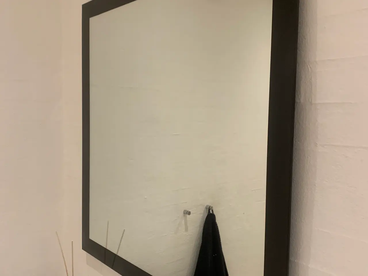 Billede 1 - Elegant glasspejl med glasramme