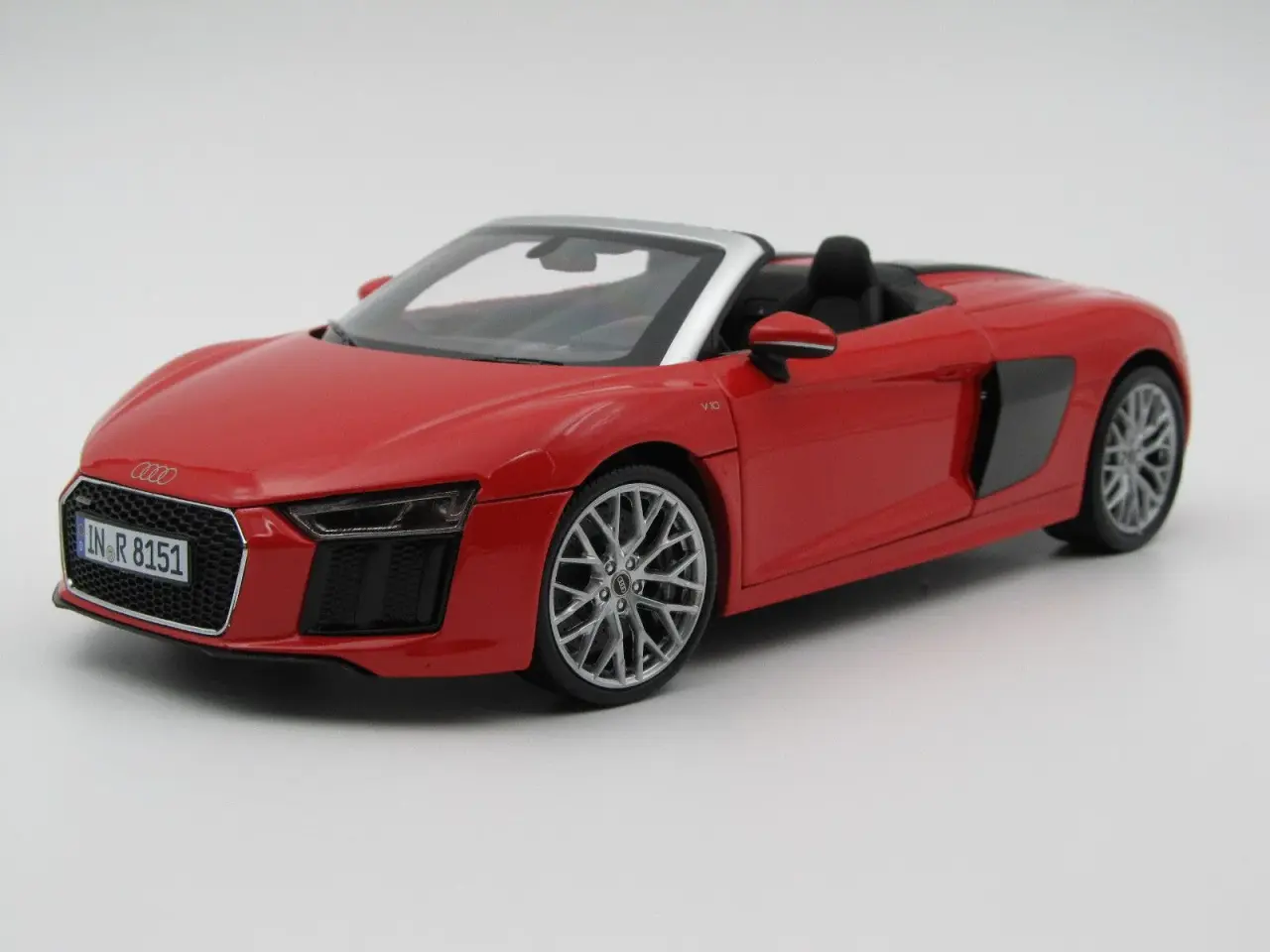 Billede 2 - 2016 Audi R8 Spyder 1:18 AUDI Dealer Edition
