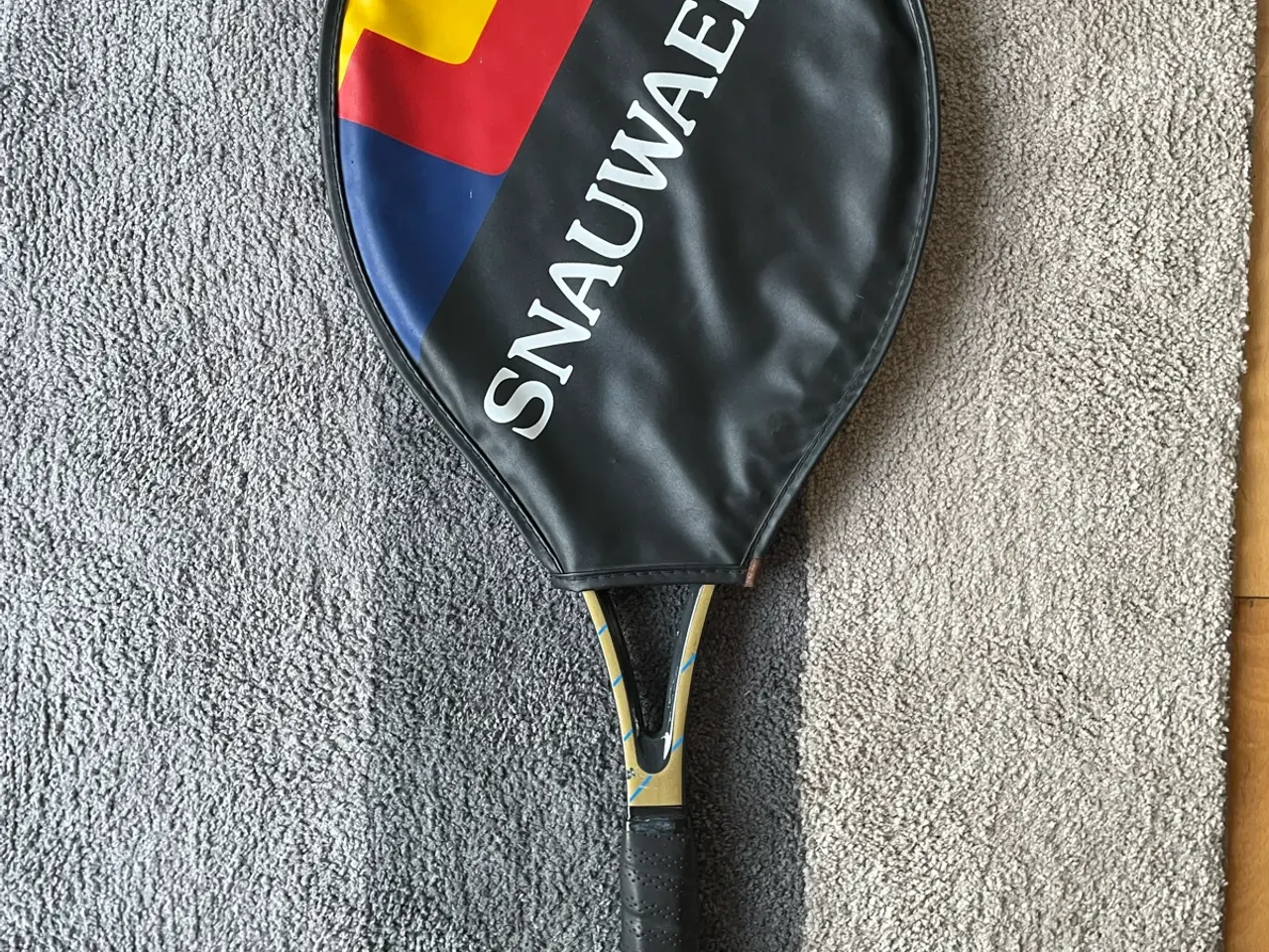 Billede 7 - Tennisketcher med cover