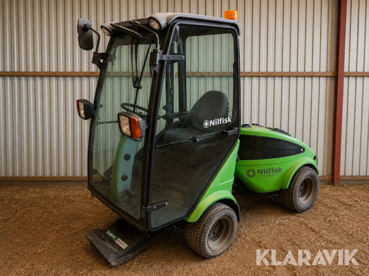 Billede 1 - Redskabsbærer Nilfisk City Ranger 2250