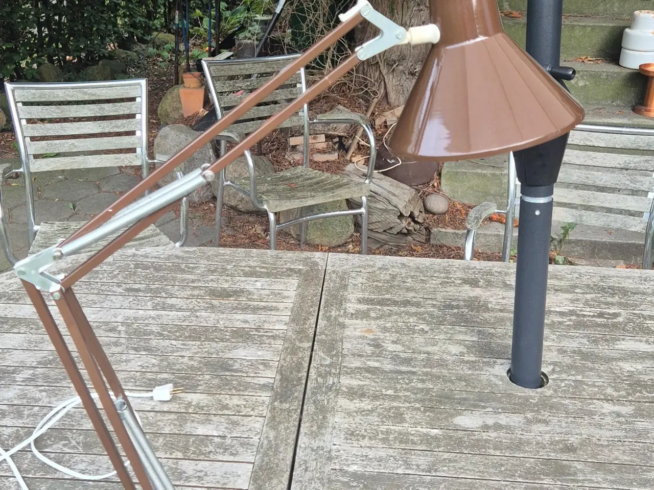 Billede 2 - Velholdt chokoladebrun arkitektlampe