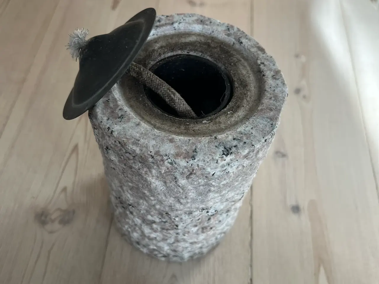 Billede 5 - Olielampe i granit