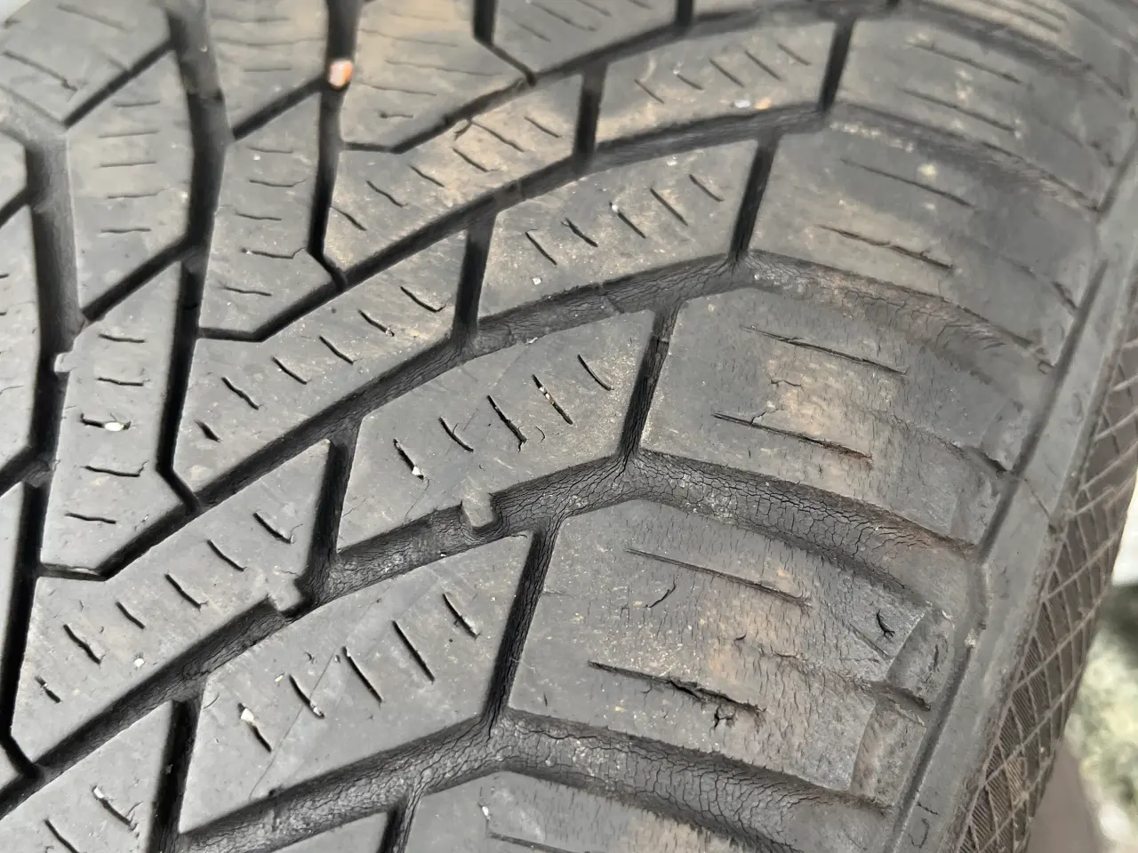 Billede 7 - 185/60R15 contintal vinterdæk 