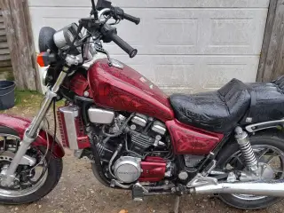 HONDA VF 750 Magna