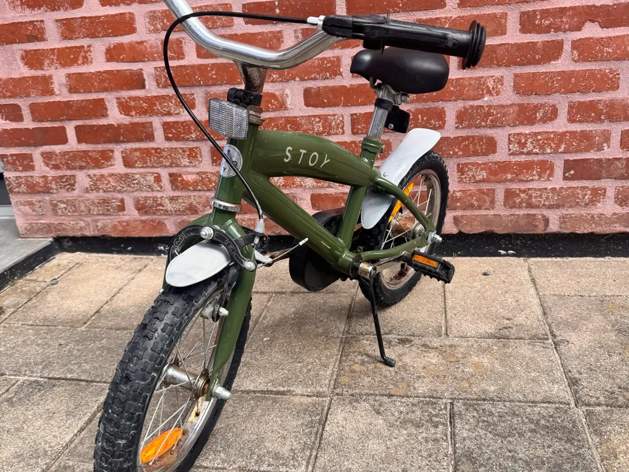 Billede 3 - STOY Cykel og cykelhjelm 