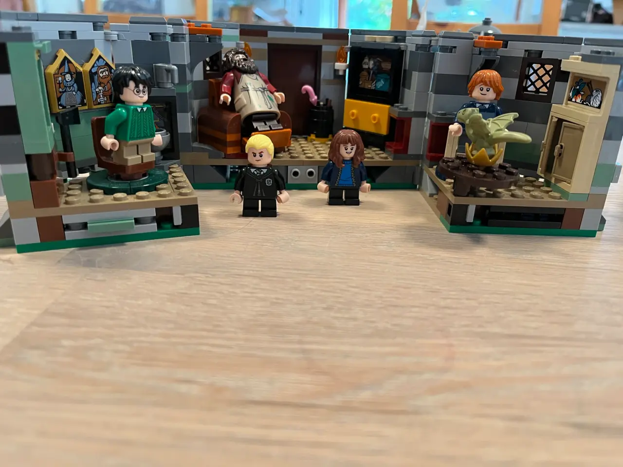 Billede 2 - Hagrids Hytte LEGO nr 76428