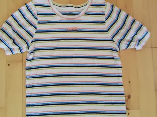 Levis t-shirt