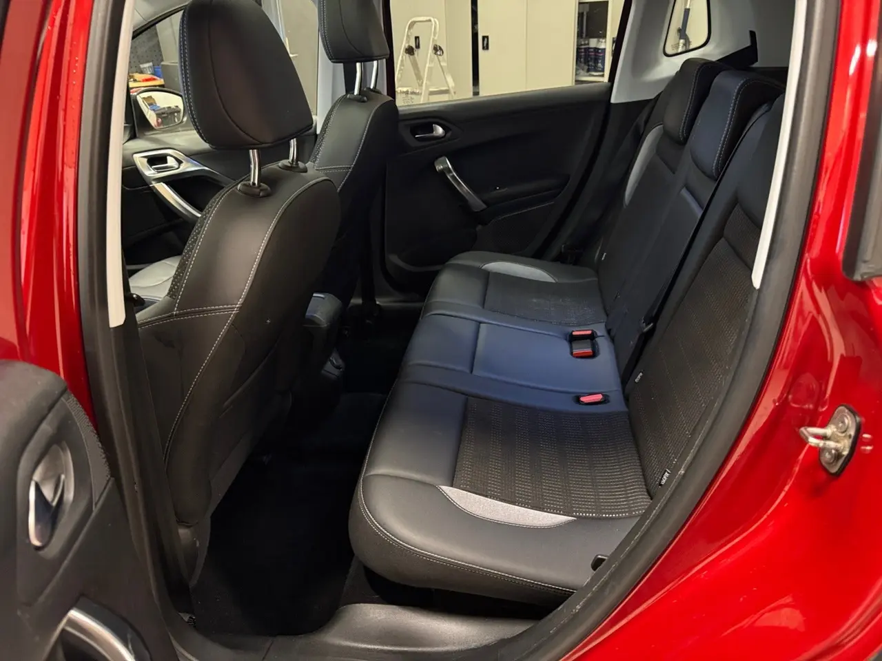 Billede 11 - Peugeot 2008 1,6 BlueHDi 100 Selection Sky