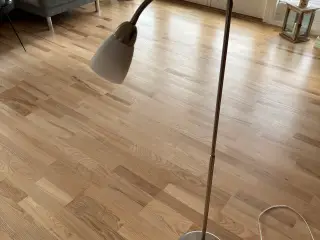 Standerlampe