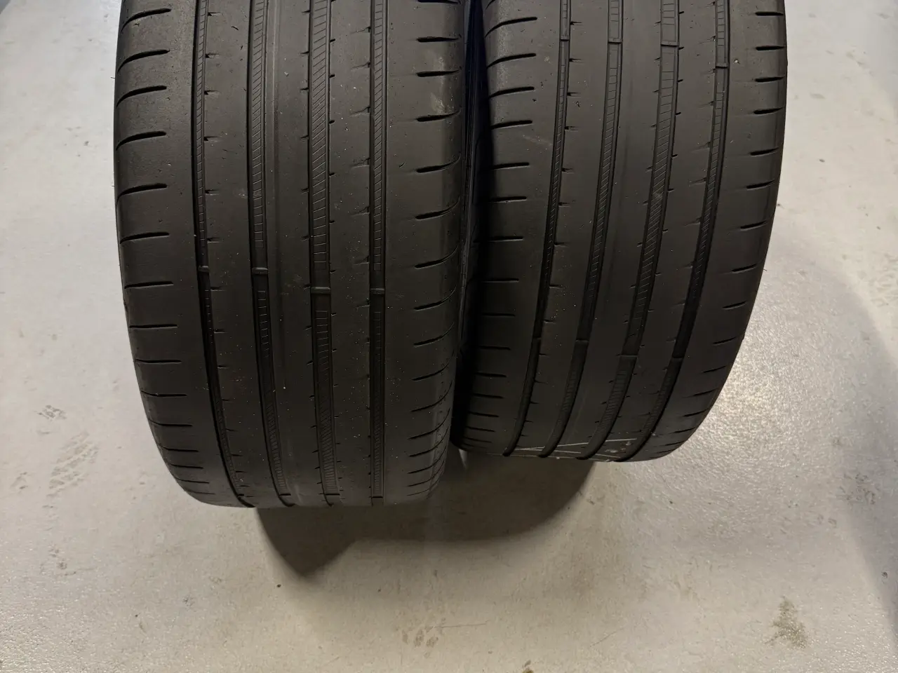 Billede 1 - 2 stks brugte Goodyear 275/35 22