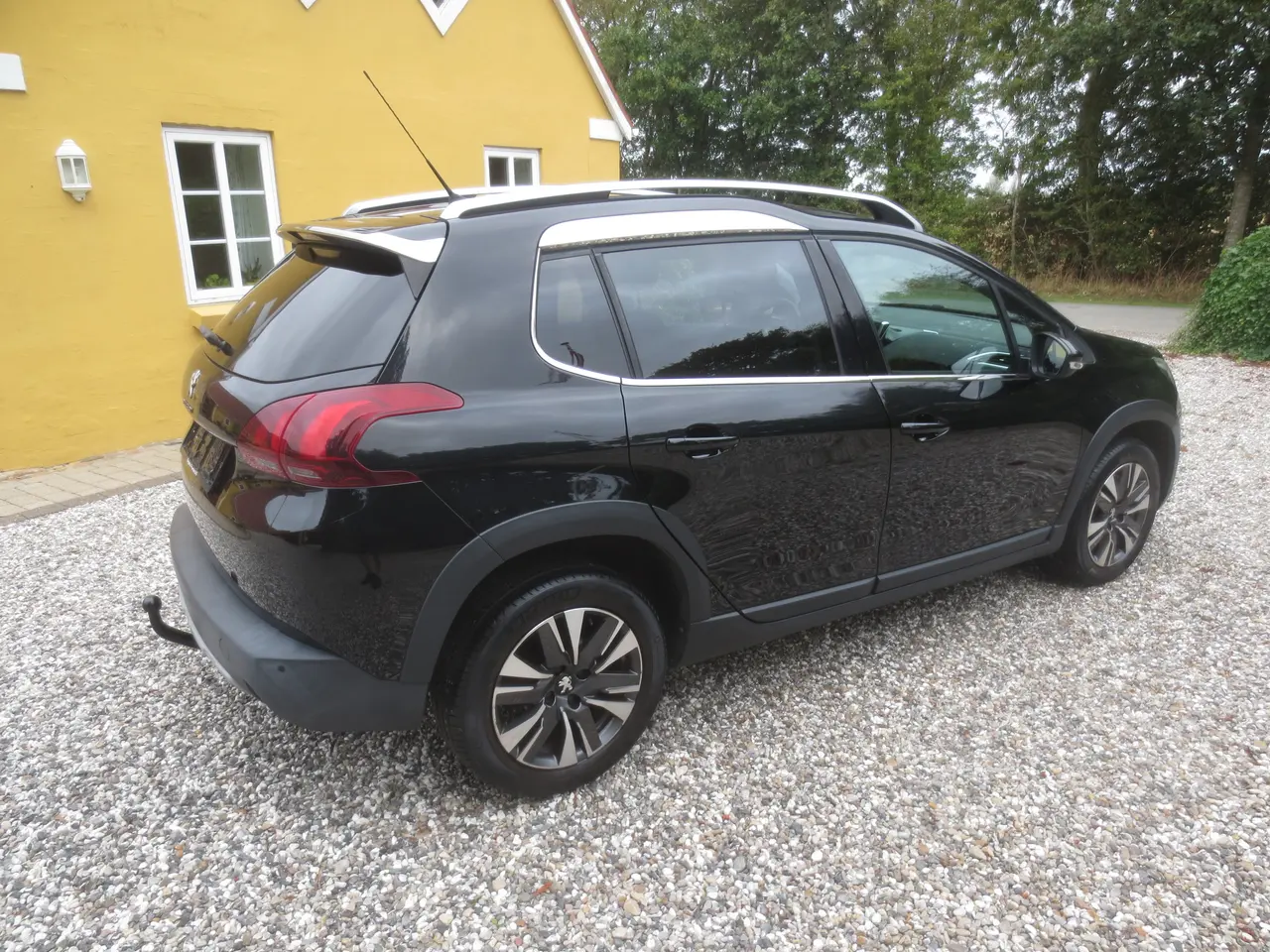 Billede 6 - Pæn Peugeot 2008 1.6 HDi År 17. Nysynet.