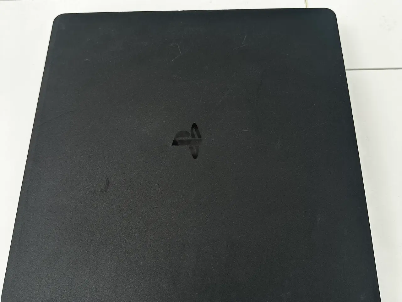 Billede 3 - Playstation 4 SLIM 1TB sæt(FC26, 2 controllere)