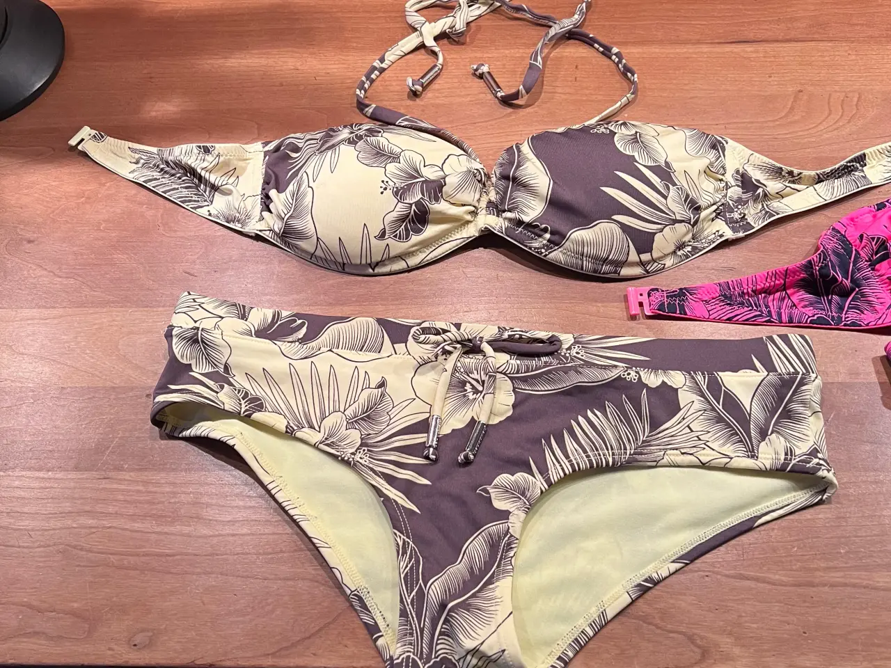 Billede 3 - Flotte bikinier