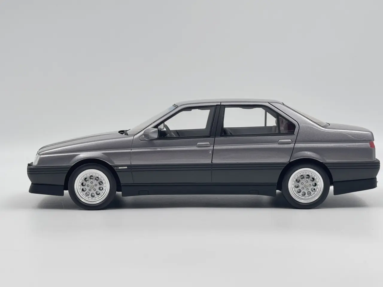 Billede 3 - 1993 Alfa Romeo 164 3.0 V6 Q4 1:18