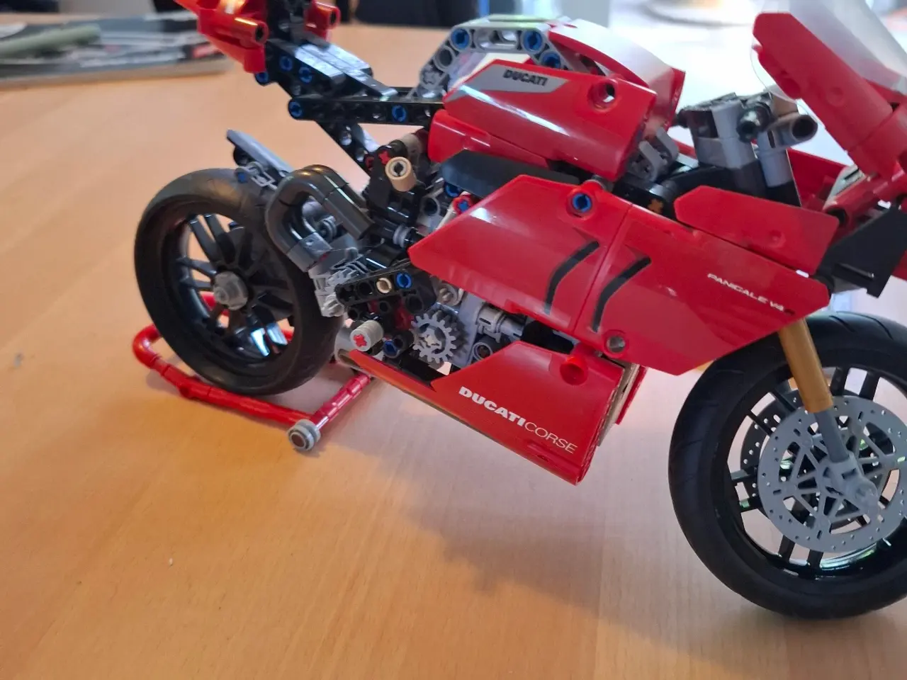 Billede 2 - Lego Technic 42107 Ducati 