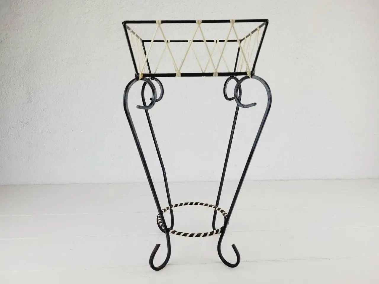 Billede 1 - ⭐️ Vintage Plante / Blomsteropsats i Metal