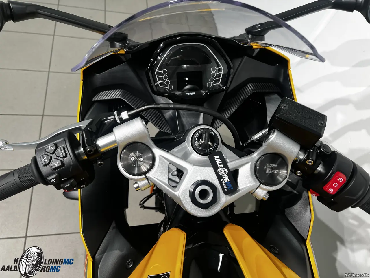 Billede 6 - Triumph Daytona 660 Cosmic Yellow / Sapphire Black