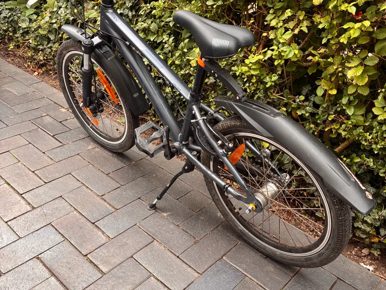 Billede 2 - Velholdt børnecykel 20”