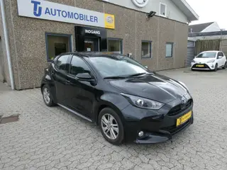 Toyota Yaris 1,5 Hybrid Active e-CVT Van