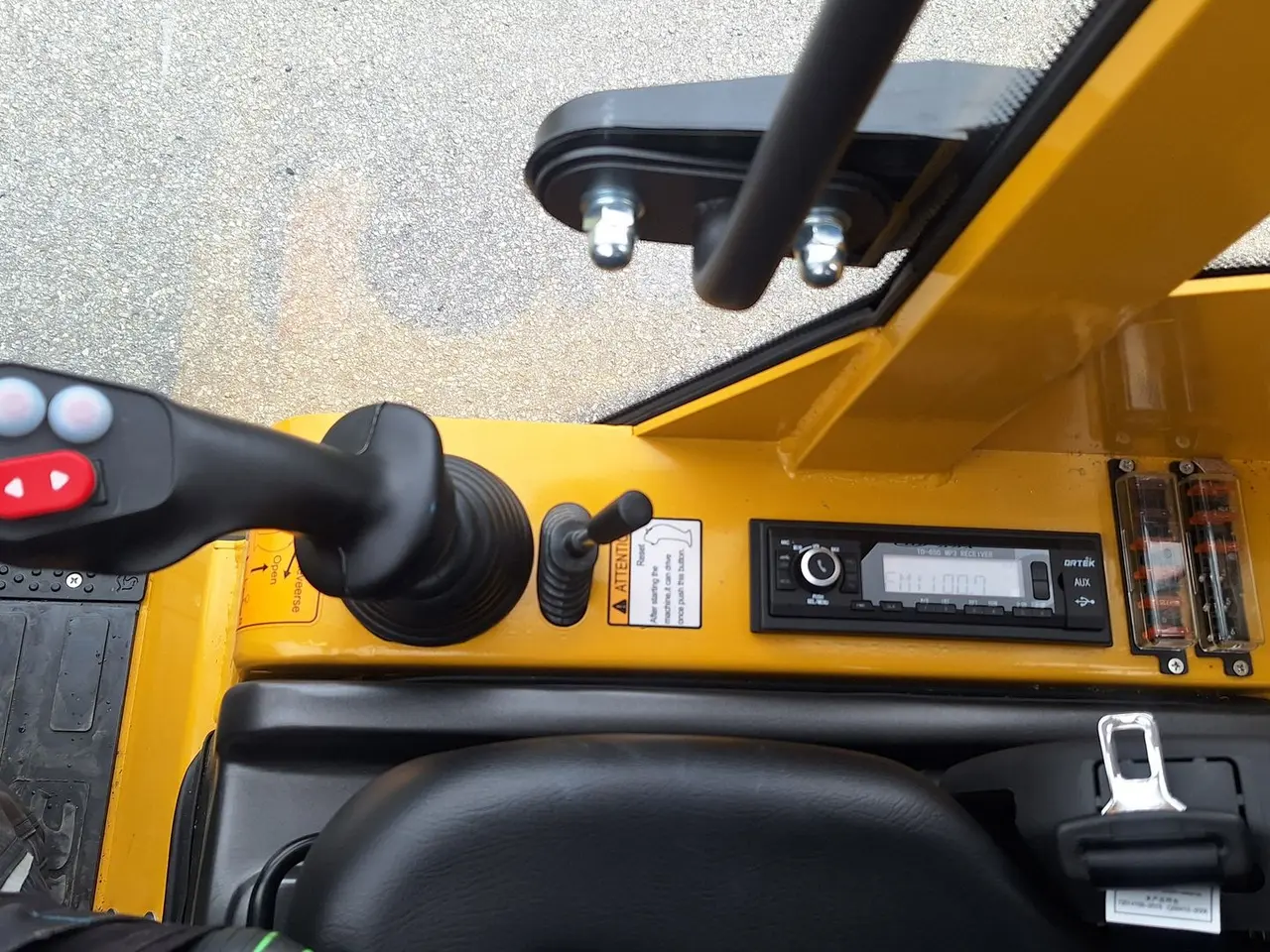 Billede 12 - Eurotrac W11L  Kabine