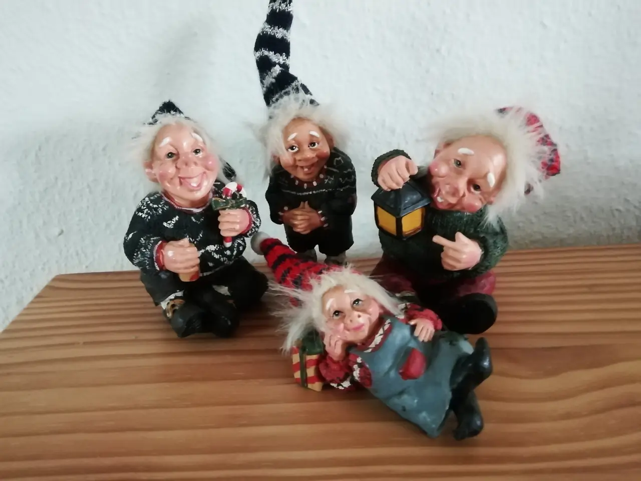 Billede 1 - 4 juletrolde vil pynte i et hvert hjem 