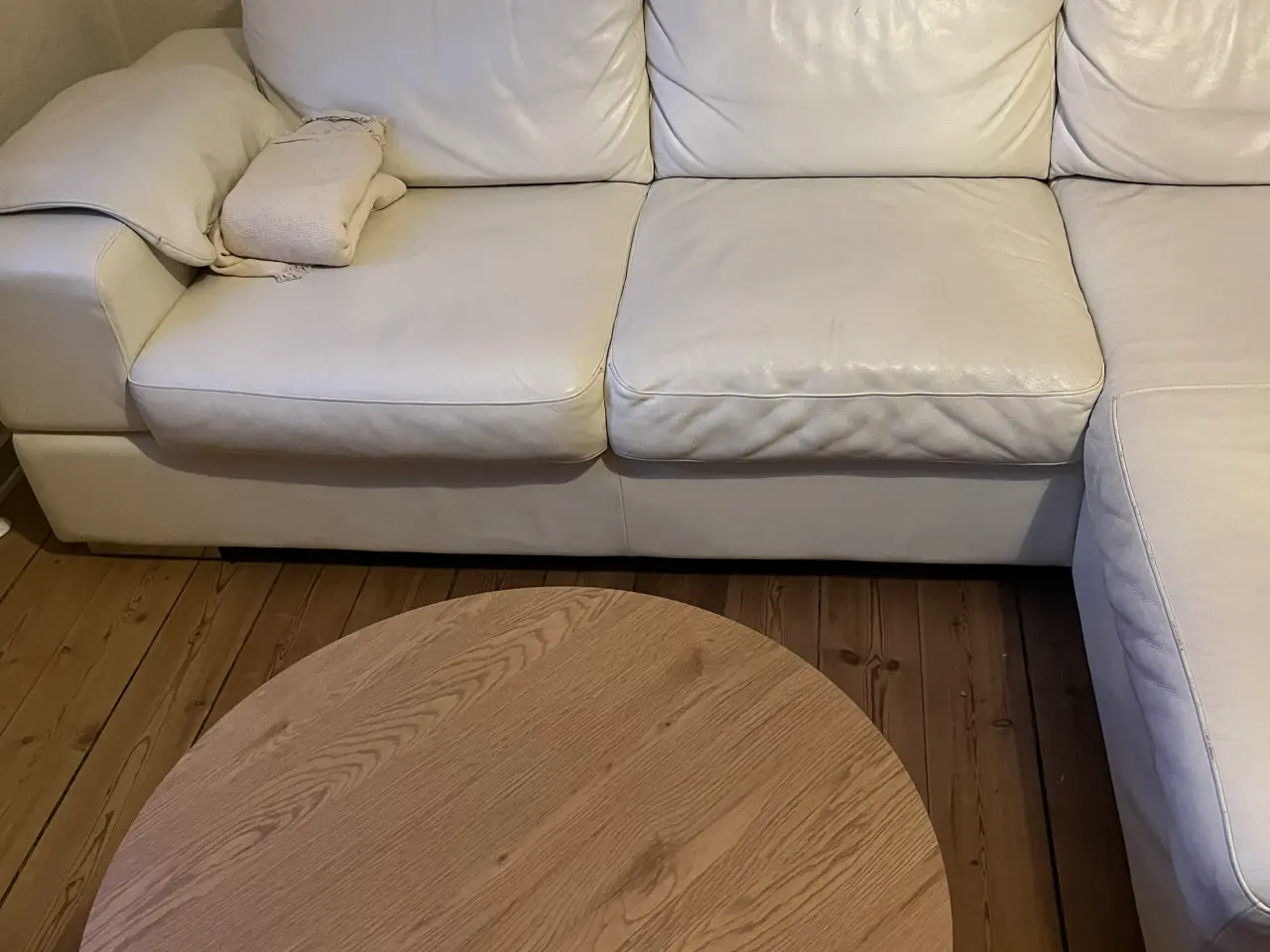 Billede 4 - Sælger den lækre læder sofa