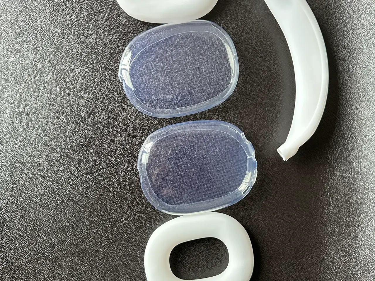 Billede 2 - Beskyttelsesetuier til AirPods Max / NY