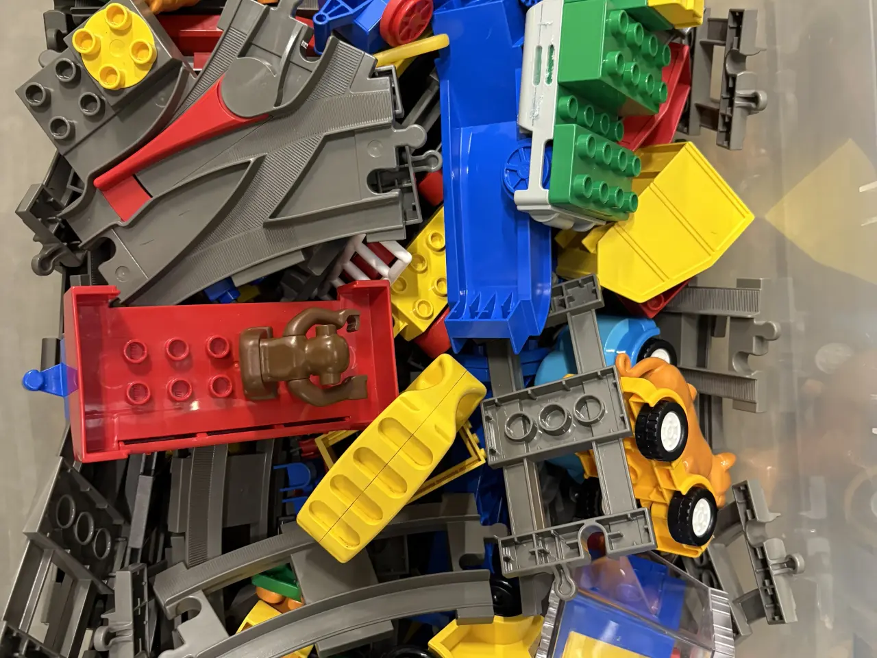 Billede 2 - Blandet Dublo Lego klodser med bl.a. togbane