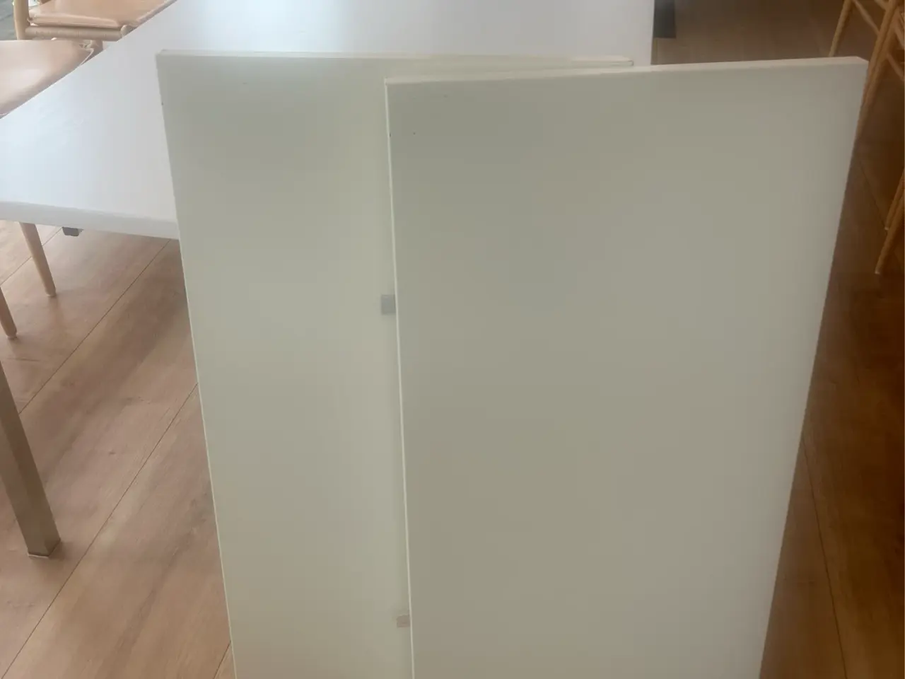 Billede 2 - Spisebord m/ tillægsplader