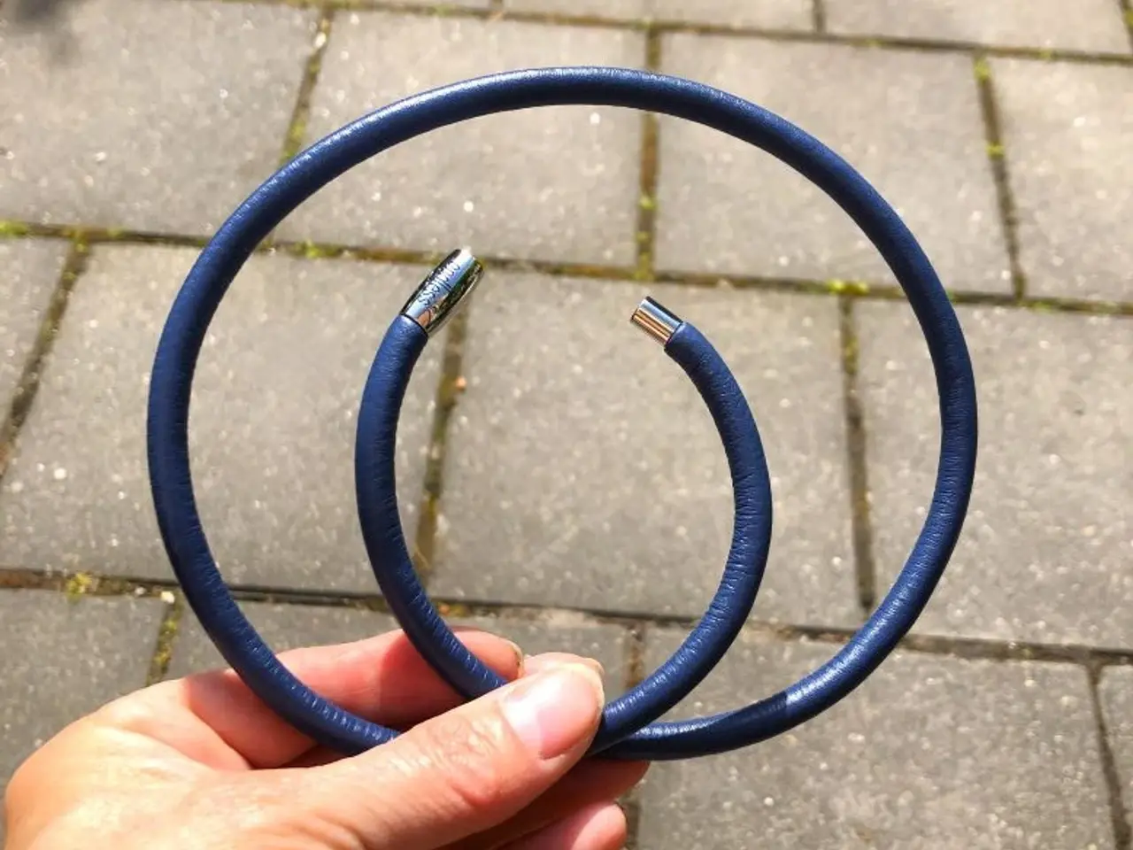 Billede 3 - Endless armbånd i blå læder