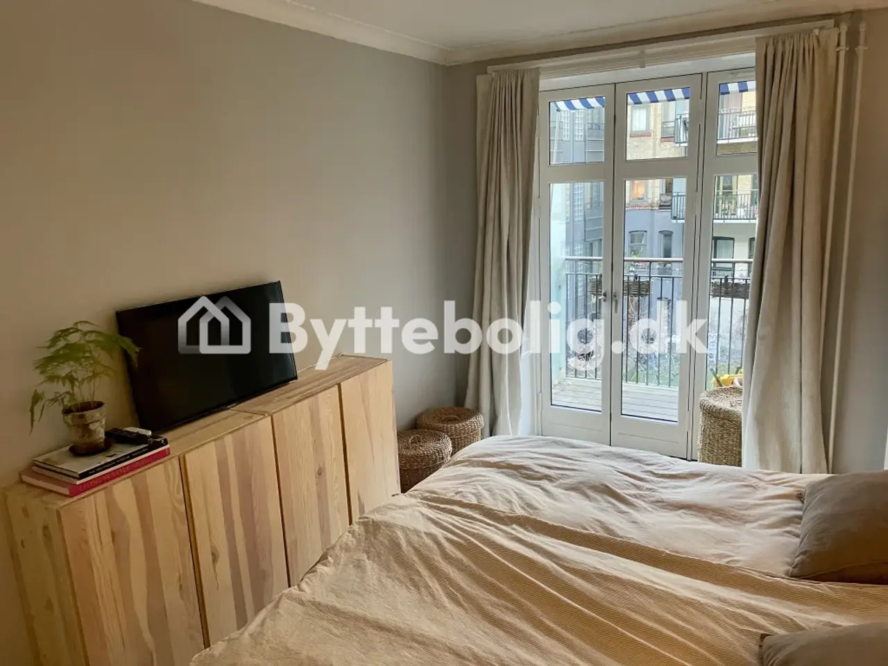 Billede 10 - Lys og rommelig i hjertet af Vesterbro ved Kødbyeb