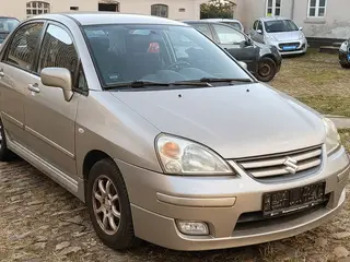 Suzuki Liana 1.3 4dørs, høj indstigning, Nysynet !