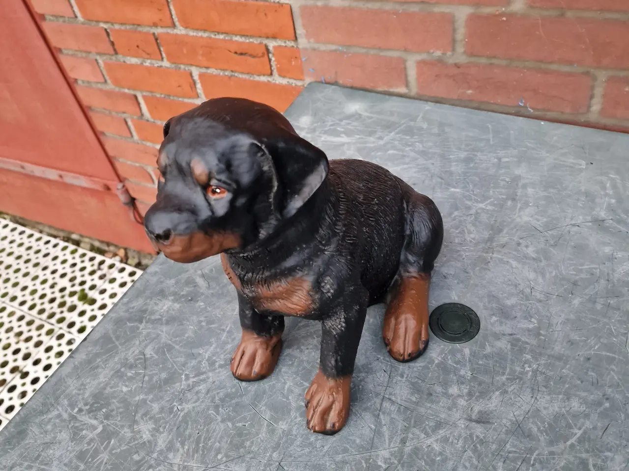 Billede 1 - Figur siddende hund
