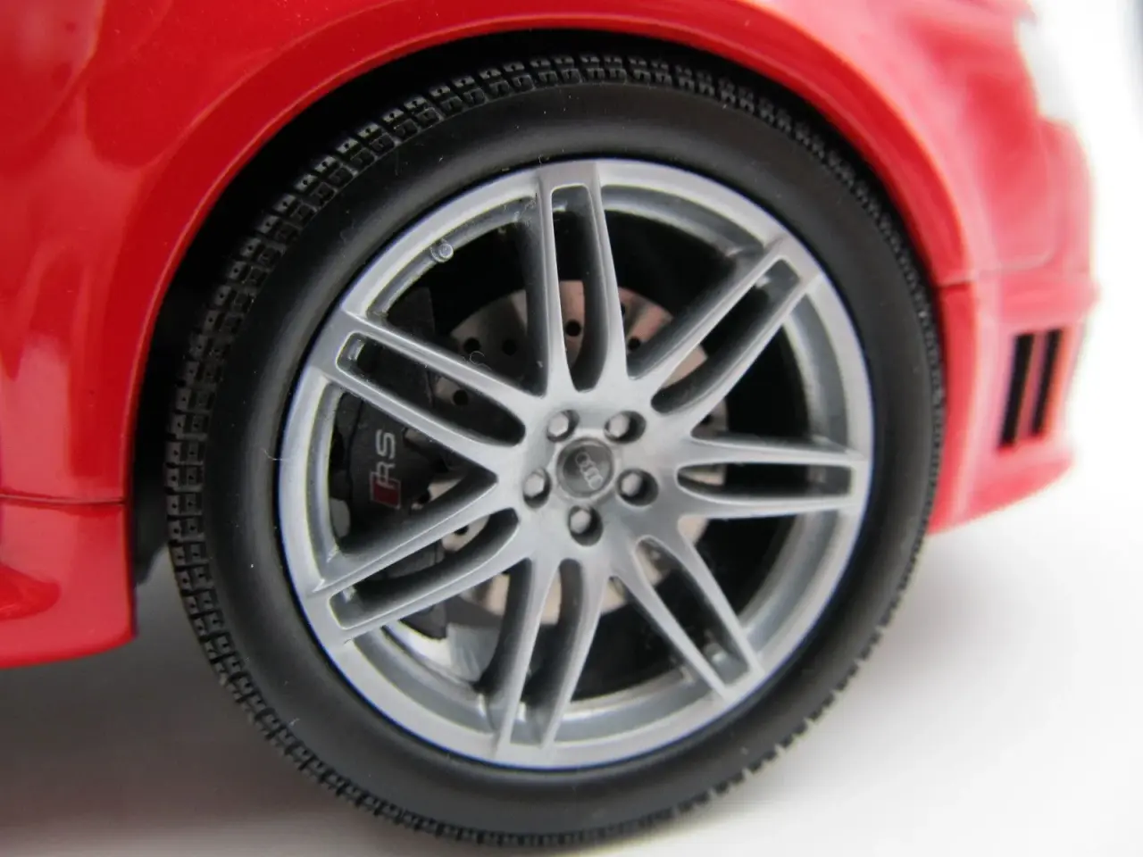 Billede 9 - 2006 Audi RS4 Avant B7 MINICHAMPS - 1:18