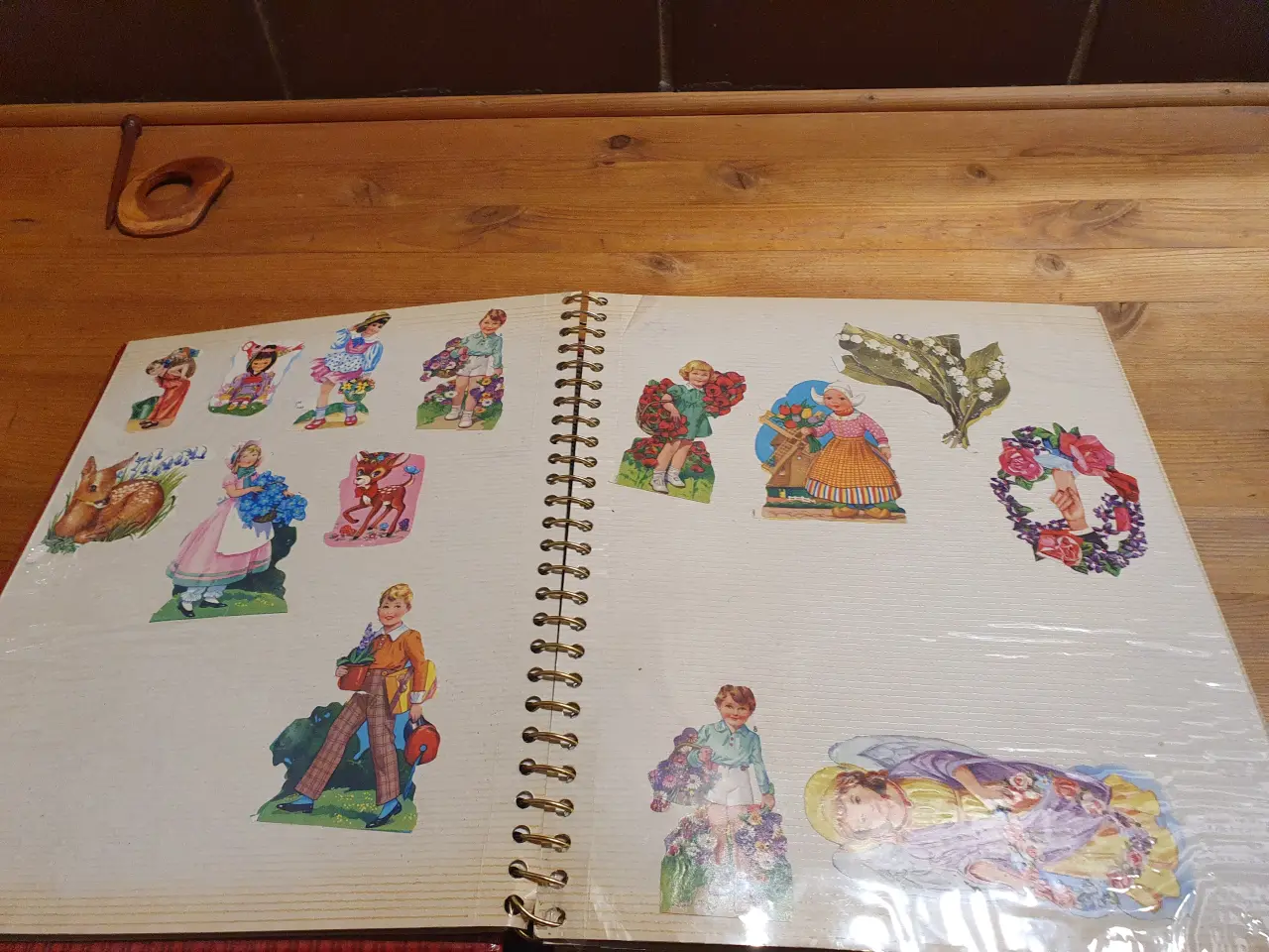 Billede 15 - Flot Glansbilledalbum, med indhold