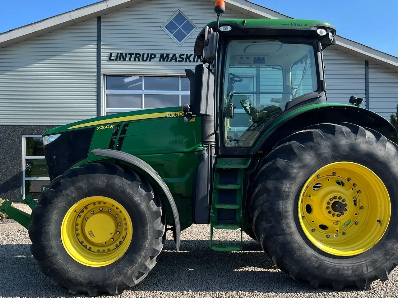 Billede 1 - John Deere 7260R AP med frontlift og front PTO
