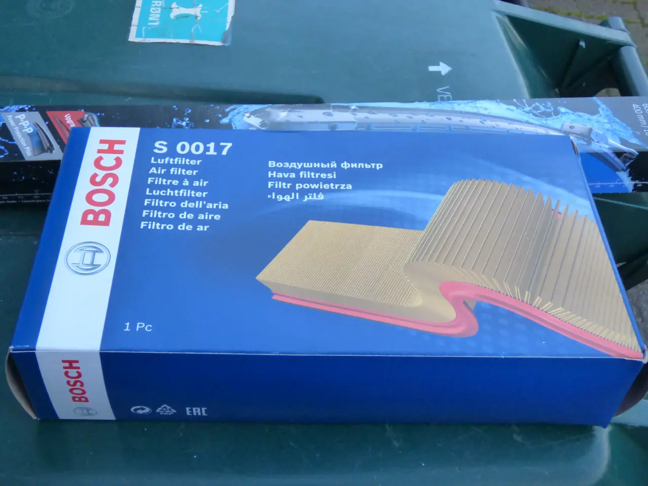 Billede 2 - Avensis T25 - Bosch viskersæt + luftfilter