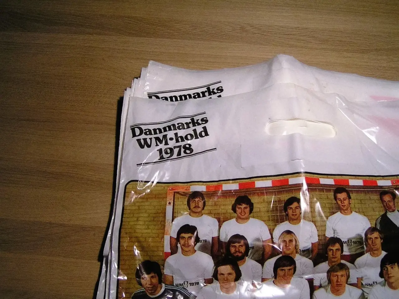 Billede 1 - VM bæreposer 1978 med holdbillede.